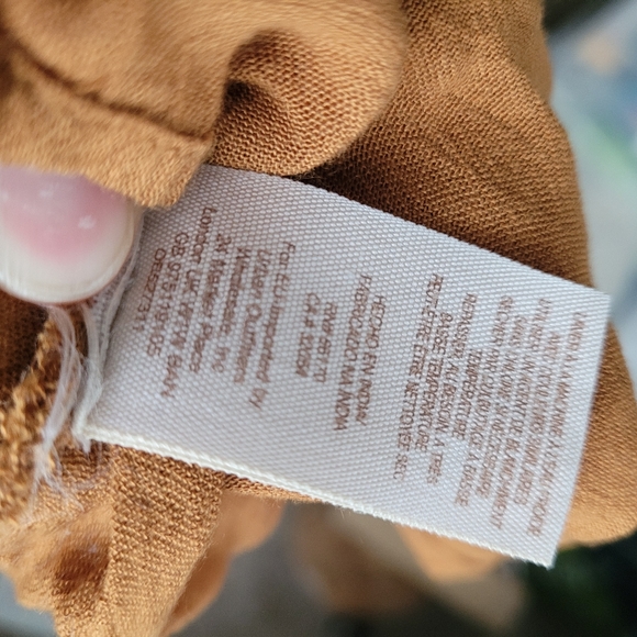 Free People Top Meet Me Halfway Lace Oversized Button Front Size XS Boho - Picture 9 of 10